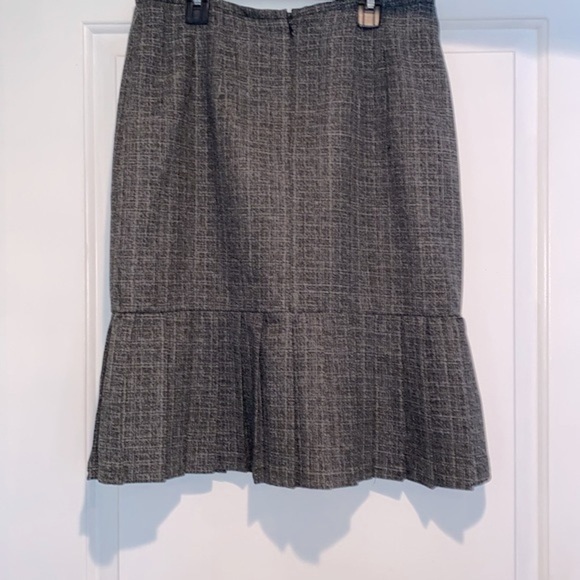 Ainsley & Aiden skirt suit set size 10 - Picture 10 of 14